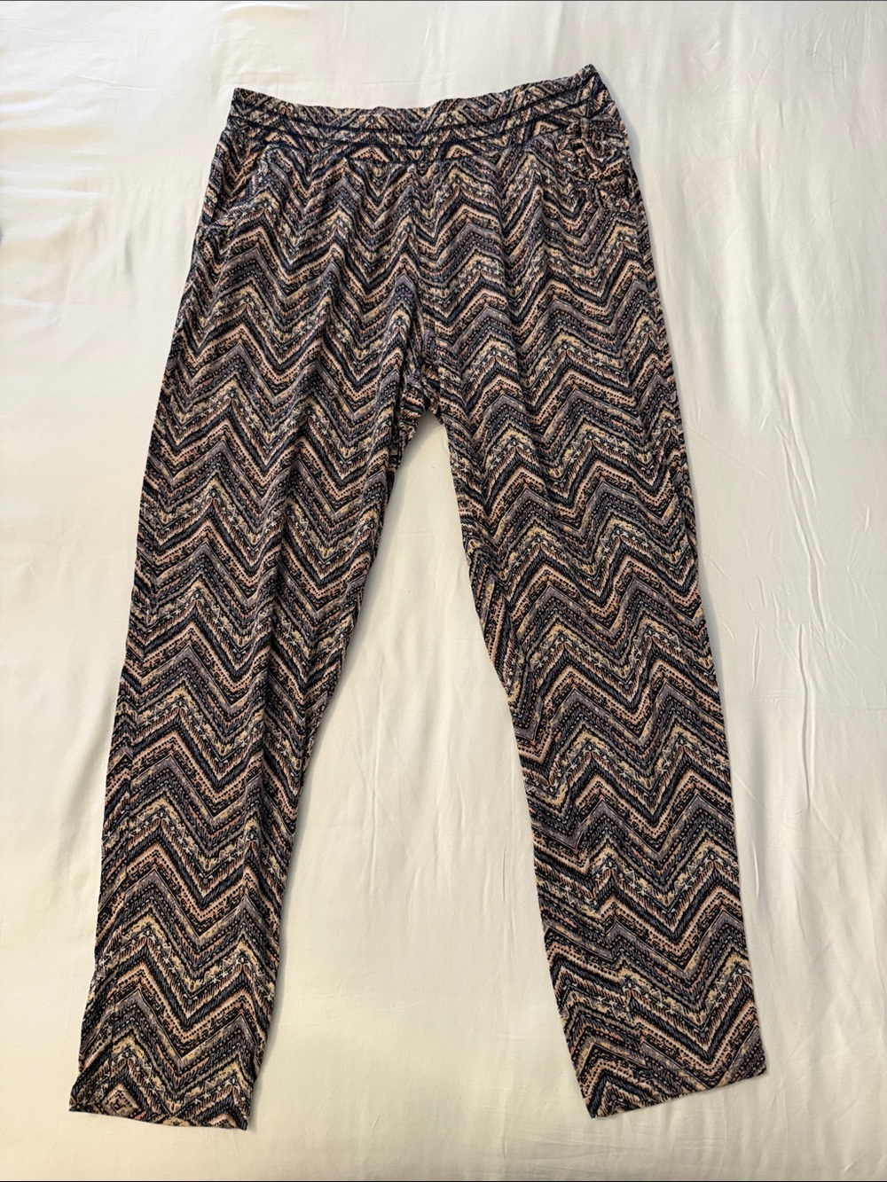 Design Lab Lord & Taylor Chevron Print Lounge Pants - Black, Beige, Navy